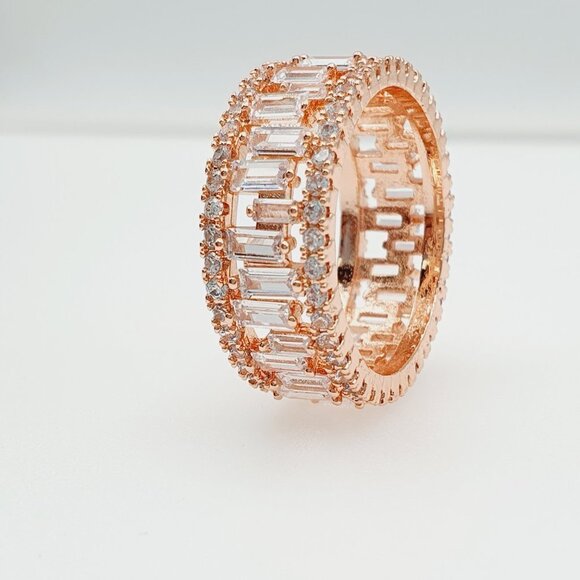 🎀 Jewelry Full Circle Inlaid Rectangle Gemstones CZ Ring for Women, HA4678 - Picture 4 of 4